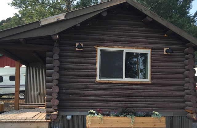 1 Bedroom Cabin Last Minute Rental For The Eclipse