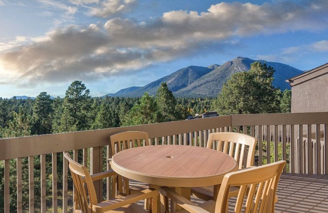 1 Bedroom Condo in Flagstaff, on Golf Course!!!