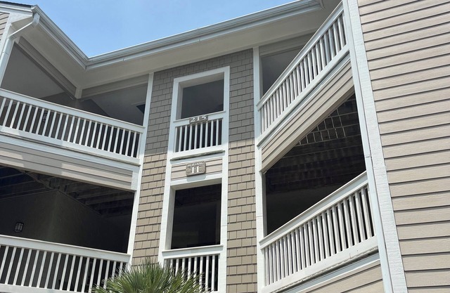 1-bedroom condo in Sunset Beach, located on the 18th fairway-1 mile to the beach