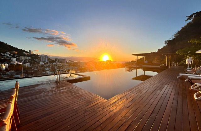 1 Bedroom Condo with River & Partial Ocean View in Luxury New Building!