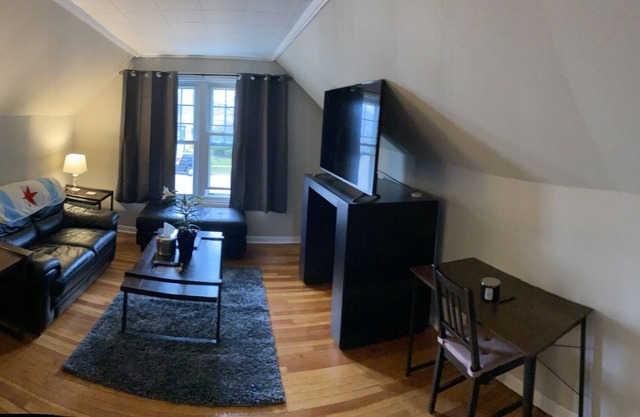 1 bedroom condo Ohare pet friendly