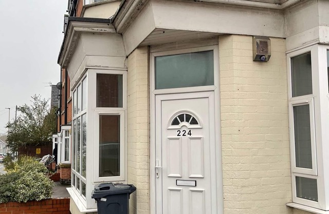 1 Bedroom Flat - Milligan Road