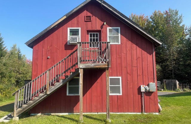 1-bedroom Guesthouse with AC, Gigabit internet and WiFi in enchanting Warren