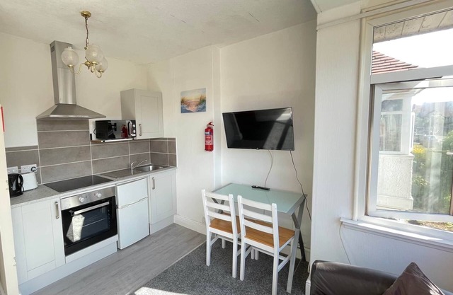 1 Bedroom Holiday Apartment - Flat 14