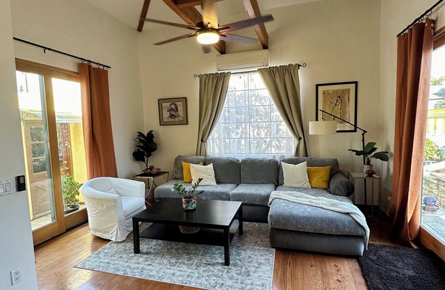 1-bedroom house in lovely San Diego, Normal Heights Neighborhood, with AC, WiFi