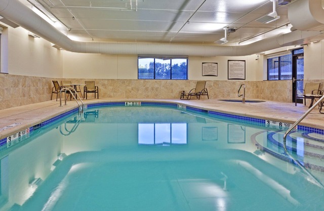 1 Bedroom | Indoor Pool + Shared Hot Tub