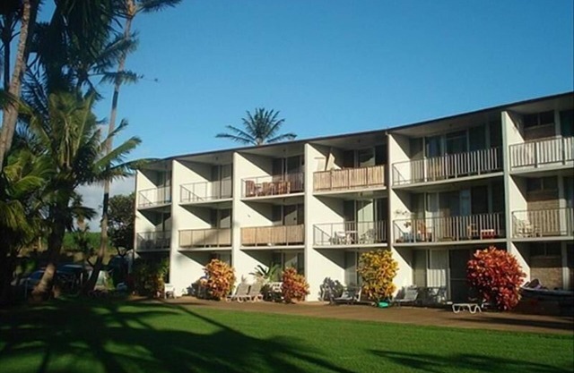 Condominio de 1 dormitorio en la costa norte de Maui Kuau Plaza al lado de la playa de Hookipa
