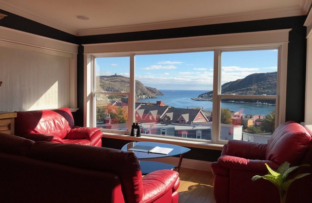 Fantastisches Penthouse-Apartment mit 1 Schlafzimmer und Aussicht.