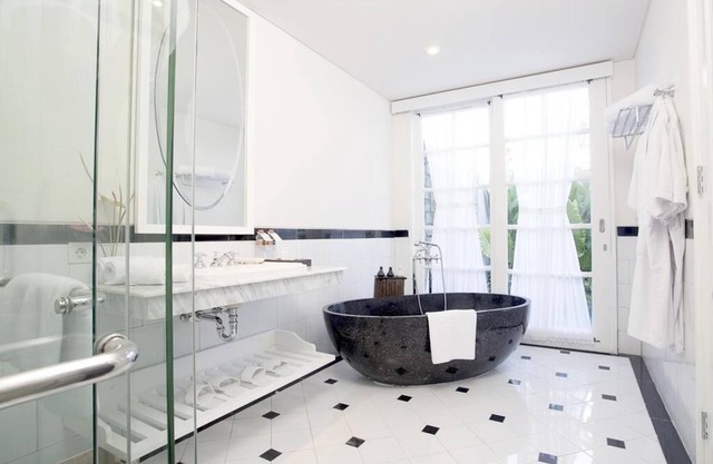 1 Schlafzimmer Pool Suite