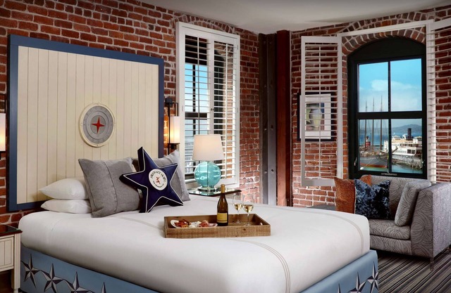 1-Bedroom Suite at a 4.5⭐️ Hotel
