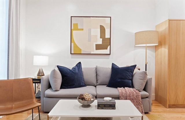 1-Bedroom Suite: Stylish Living with Parking and Pet Welcome