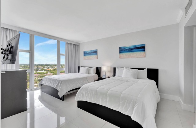 1 Bedroom Suite on the Beach
