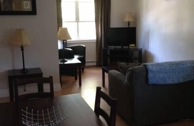 1 Schlafzimmer-Suite mit Downtown Convience