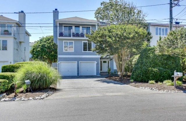 1 Block zum Strand! Delightful & geräumig! 4 BR / 3. 5BA Virginia Beach Ferienhaus