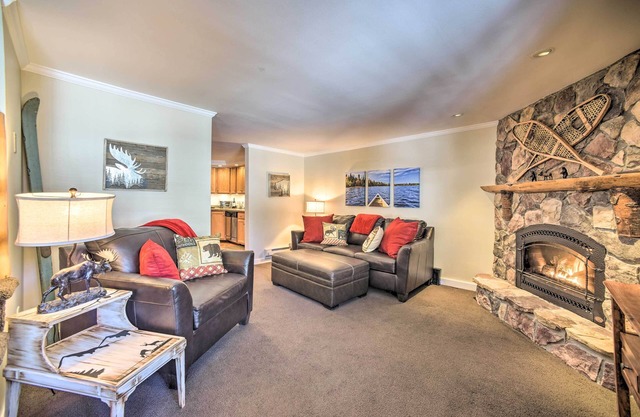 1 Block to Downtown: Cozy Condo by Mirror Lake