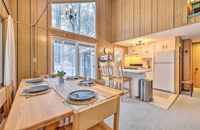 1 Block to Lake: Poconos Getaway w/ Fire Pit!