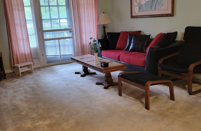 1 BR, 1 Bath, End Unit Condo - Fully Furnished