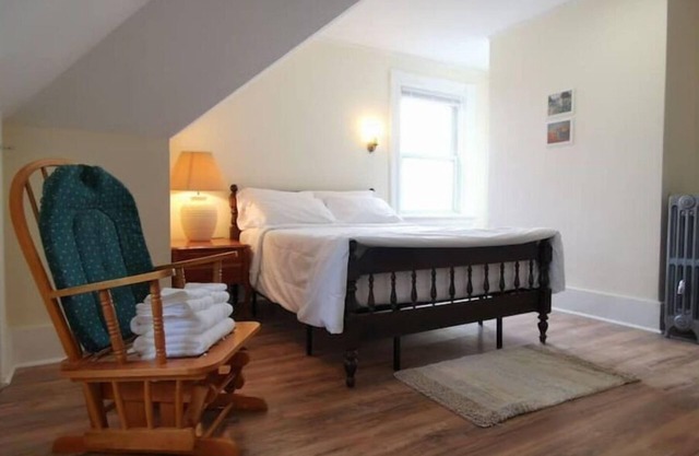 1 BR Apt walk to MCPHS, WPI, St Vincent Hospital