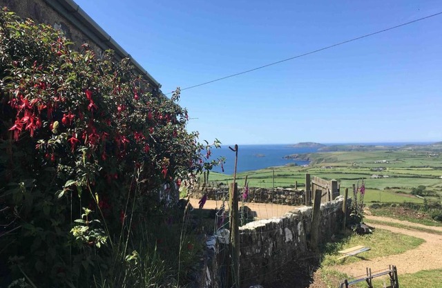 1 Bryn Tirion Uchaf