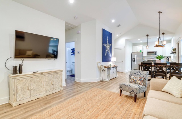 1 Mi to Beach: Retreat w/ Large Yard in Rockport