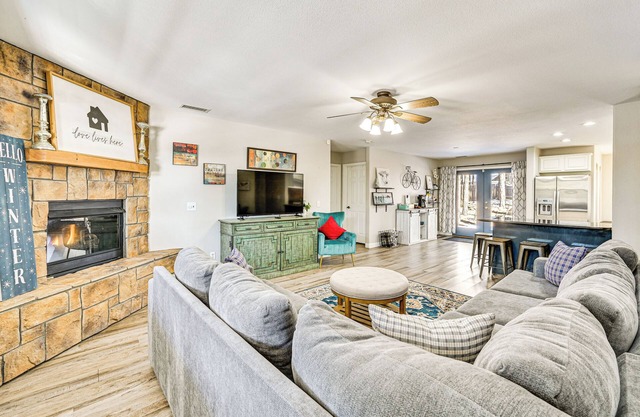 1 Mi to NAU: High-Country Home w/ Gorgeous Views!