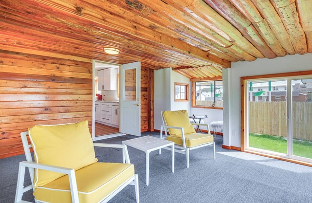 1 Mi to Shore: Lake Michigan Retreat w/Game Room!