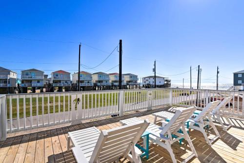 1 Min Walk to Beach A Surfside Beach Favorite!