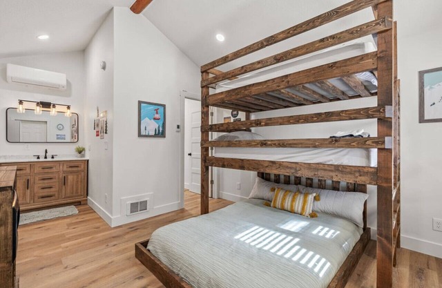 #1 Ski Cabin! Newly Remodeled! AC! Sleeps 4!