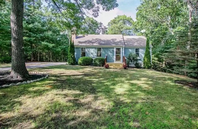 1 Timber Way- Tranquil pet-friendly retreat w/ pond access
