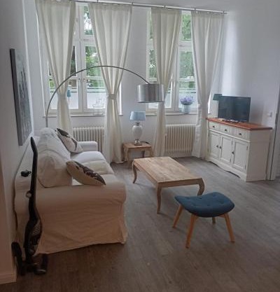1 Zimmer-Apartment 21 Saseler Markt Erdgeschoss