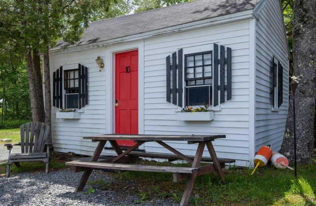 10 1BR Acadia Cottage w/AC Open Hearth Inn