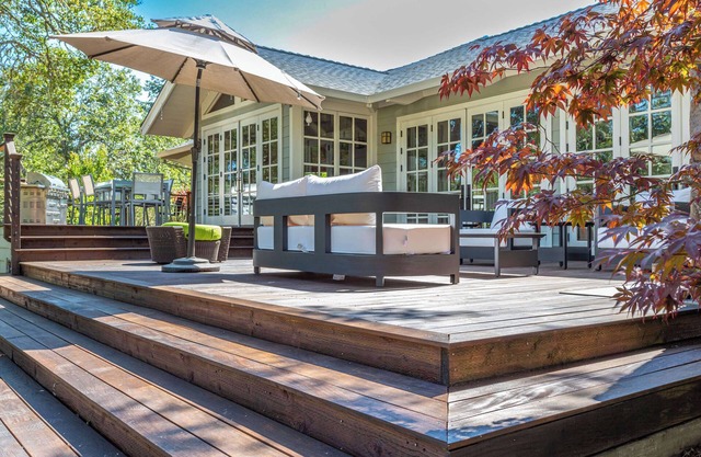 10 Acre Estate w/Views | Teahouse | Pickleball