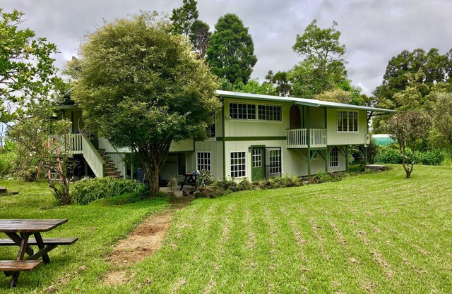 10 Acre Private Bamboo Retreat befindet sich nur wenige Minuten vom Volcano National Park