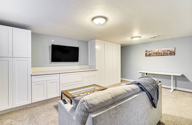 10 Mi to Ski Utah: Cozy Midvale Home