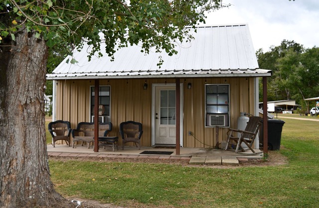 10 miles from Clark’s Creek and 3 miles from Lake Mary