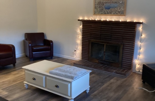 10 Min walk to Nevada Beach Lake Tahoe