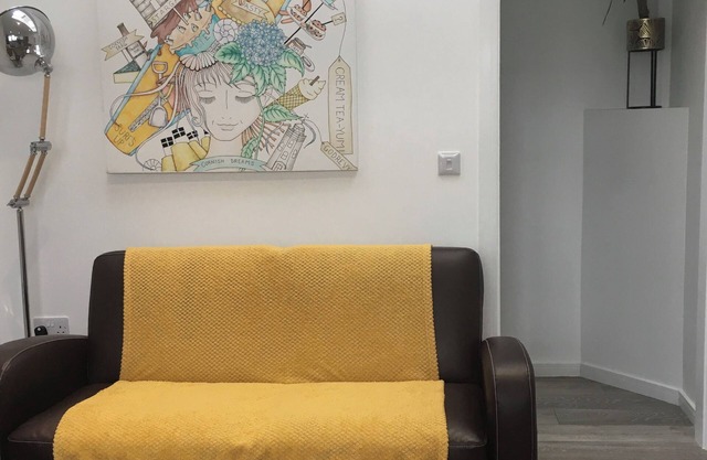 10 Minute Drive to the Beach - Private Suite B & B - North Cornish Coast