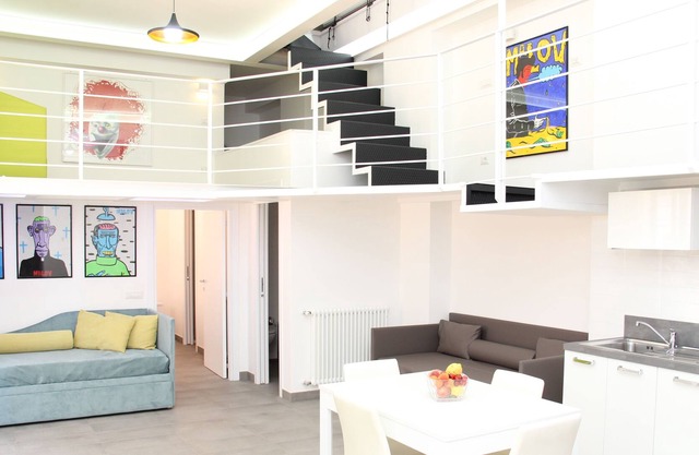 10 minutes from the Capodimonte Museum Two-story Villa for Family and Friends