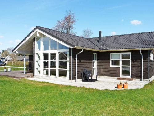 10 person holiday home in Hadsund-By Traum