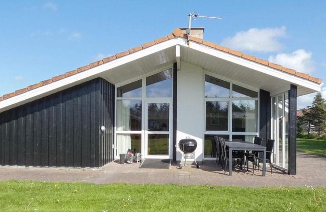 10 person holiday home in Løkken-By Traum