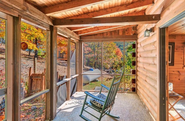 10) Spruce Knob Room