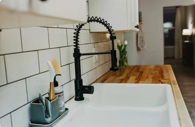 100 N Third Cozy Downtown Apartment Pet friendly!