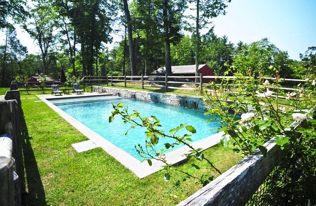 100% ROXBURY! PoshPadsCT "NORTH ST" 1.5HrsNYC,5-BR, Pool, Ski, Views, FP, BBQ