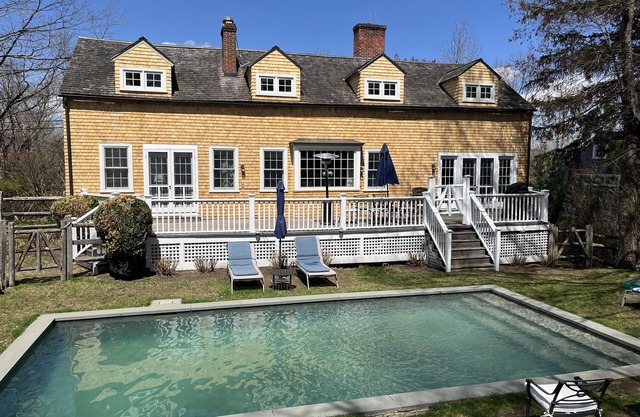 100% WASHINGTON! (Zoom in Karte ++) PoshPadsCT "SHEARER RD" Mint 3BR, Pool, BBQ