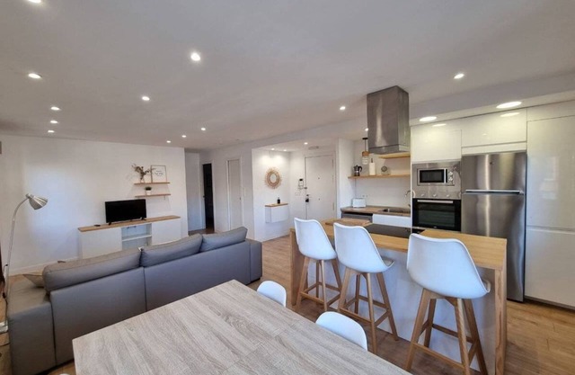 102A Apartamento moderno 2 habitaciones