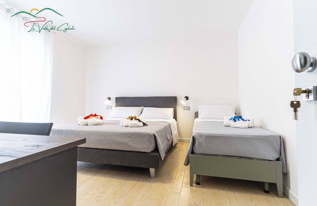 (103) Triple room with private bathroom - Room Rentals in Licusati (SA)