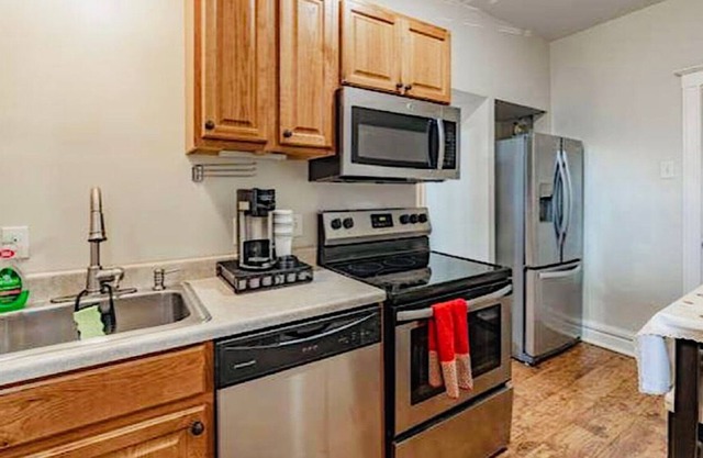 #104 amazing location near Washington university 🌺🌺🌺
