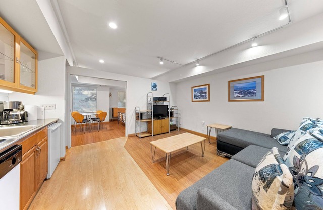 109 | Relax in Style - Studio w/ View, Sauna, Tubs