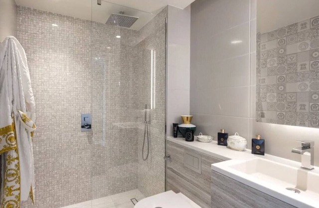 10Bedroom Penthouse Versace Luxury in Heart London