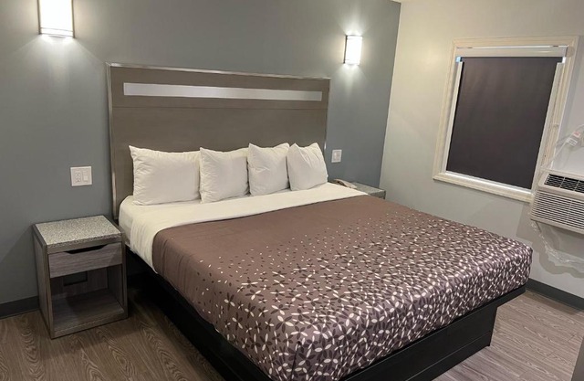 112 Motel